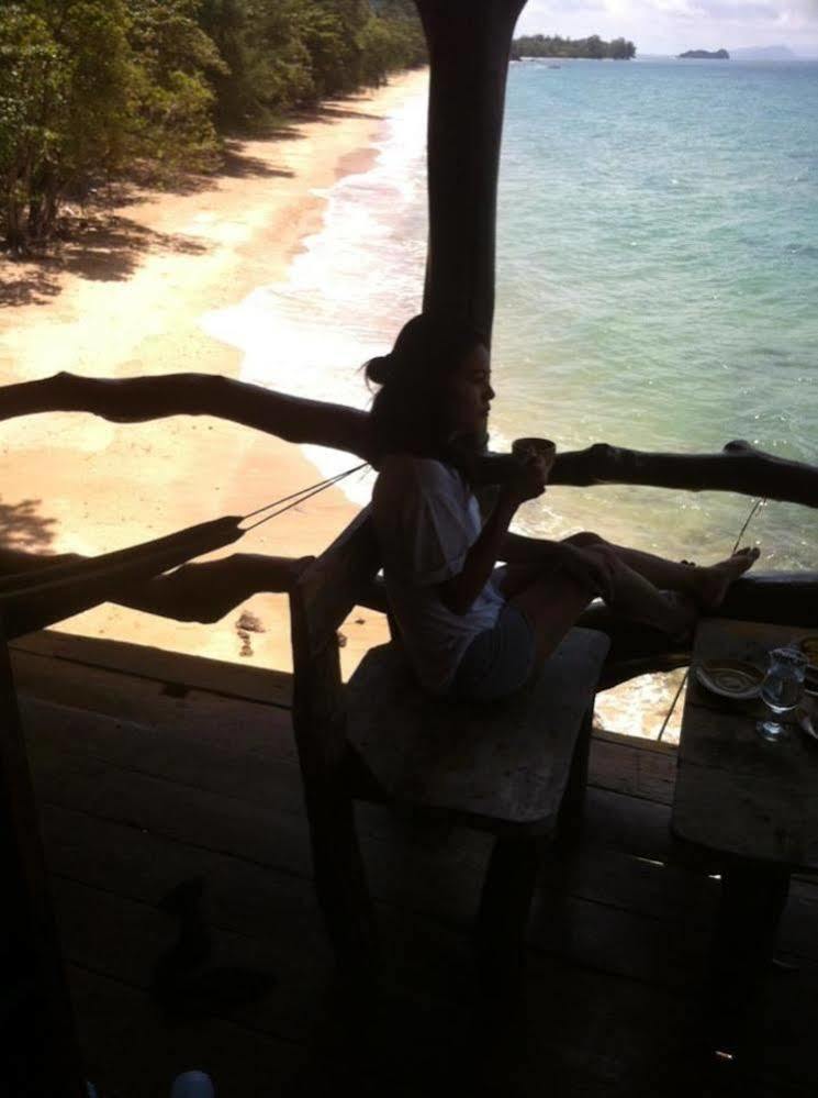 Koh Jum Aosi Beach View Exteriör bild