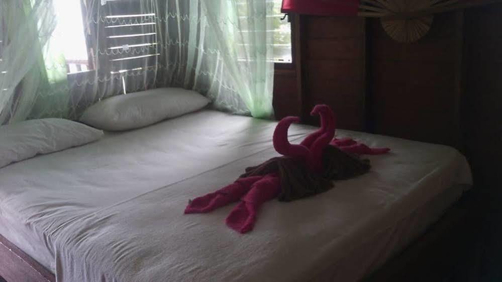 Koh Jum Aosi Beach View Exteriör bild