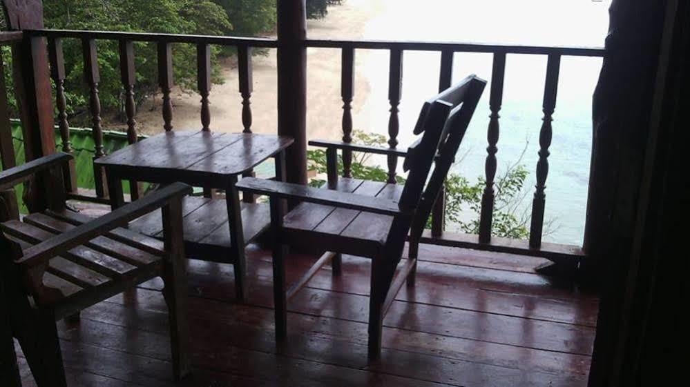 Koh Jum Aosi Beach View Exteriör bild