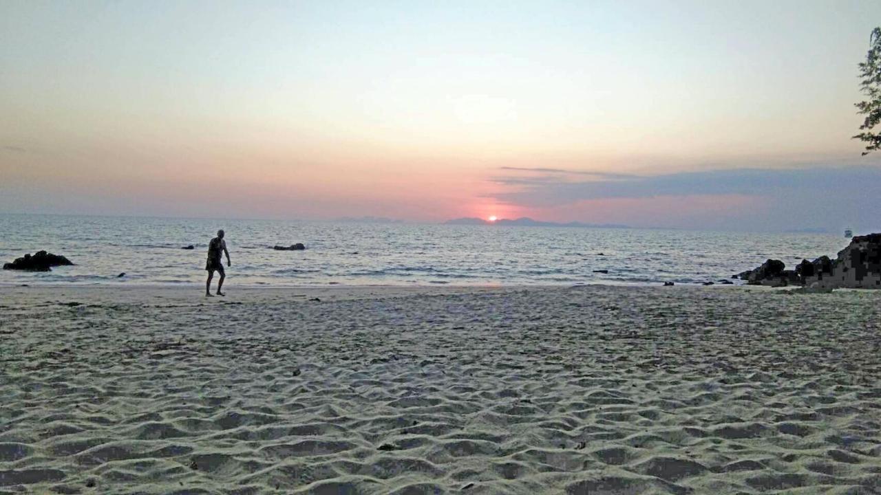 Koh Jum Aosi Beach View Exteriör bild